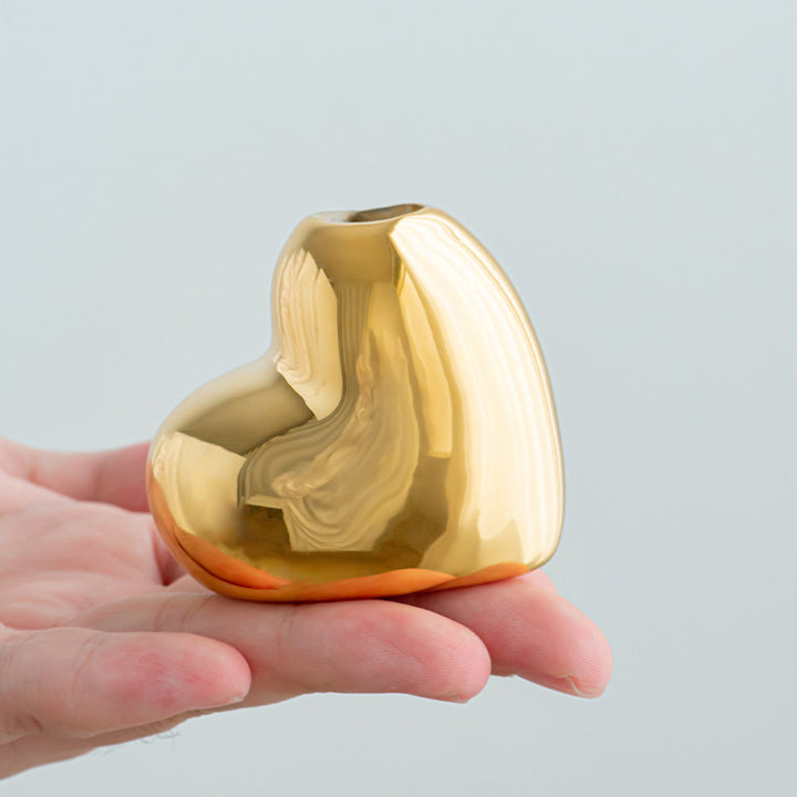 Elegante Dekorative Herzfigur Karnz