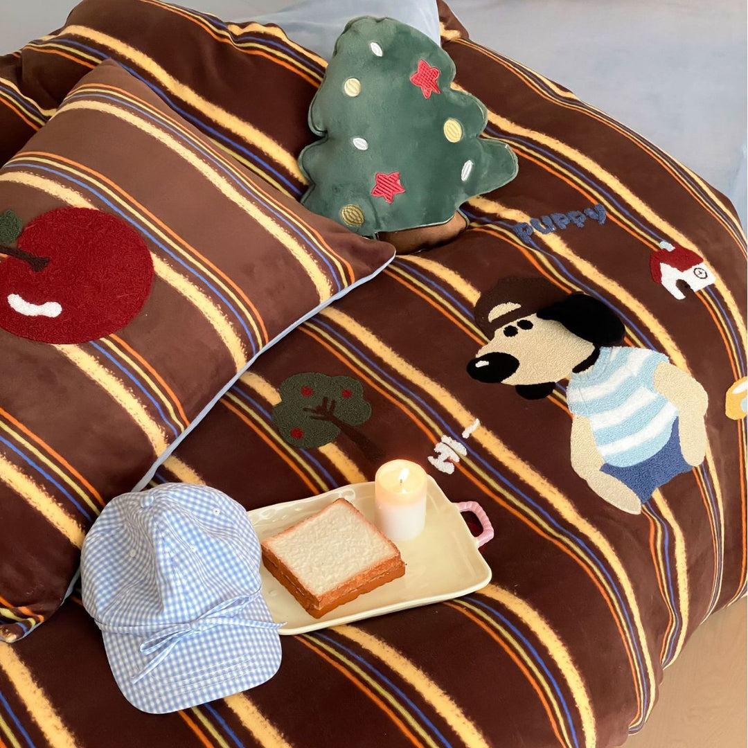 Kinder-Bettwäschegarnitur im Retrostreifenlook mit applizierten Motivpatches
