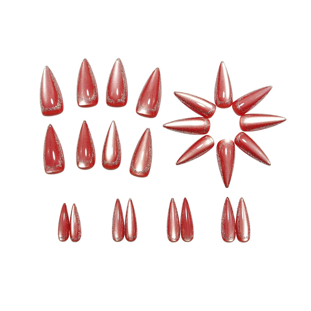 Glamouröse Stiletto Kunstnägel mit Metallic-Rand Karnz