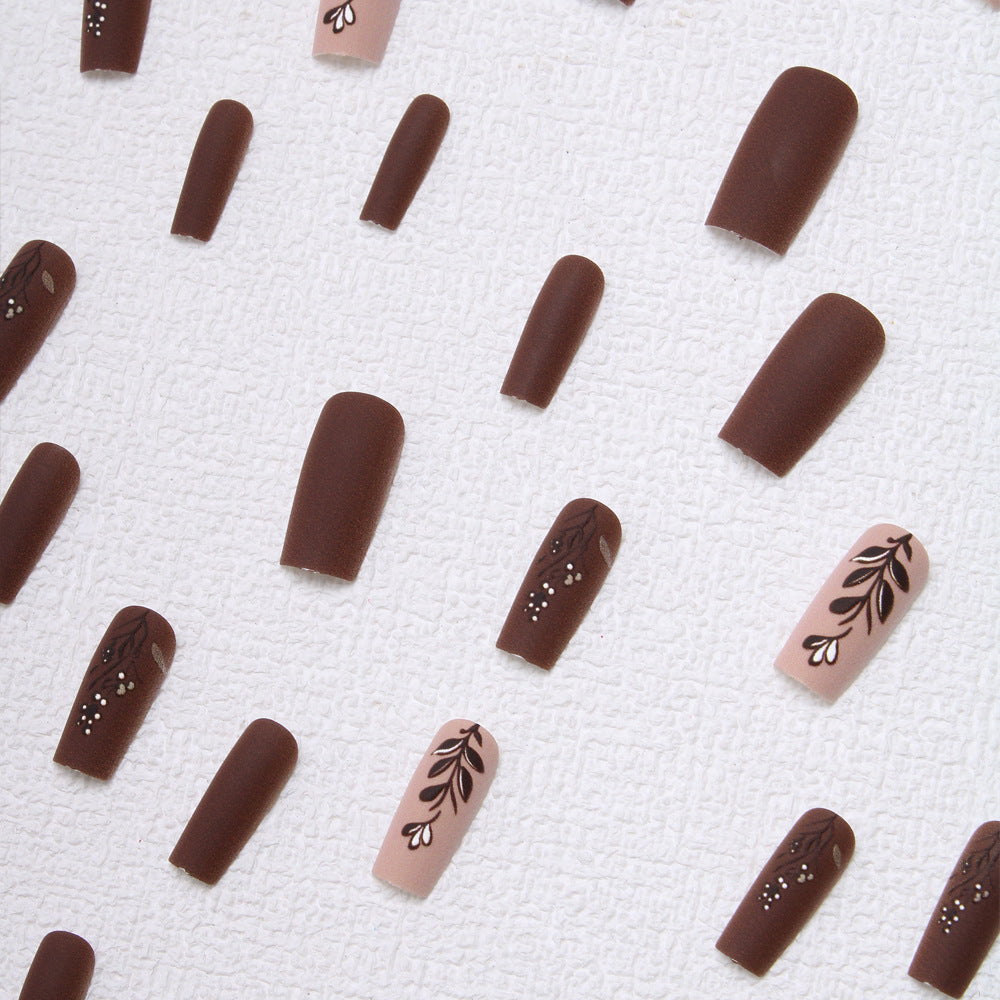 Elegante florale matte Press-On Nägel Karnz