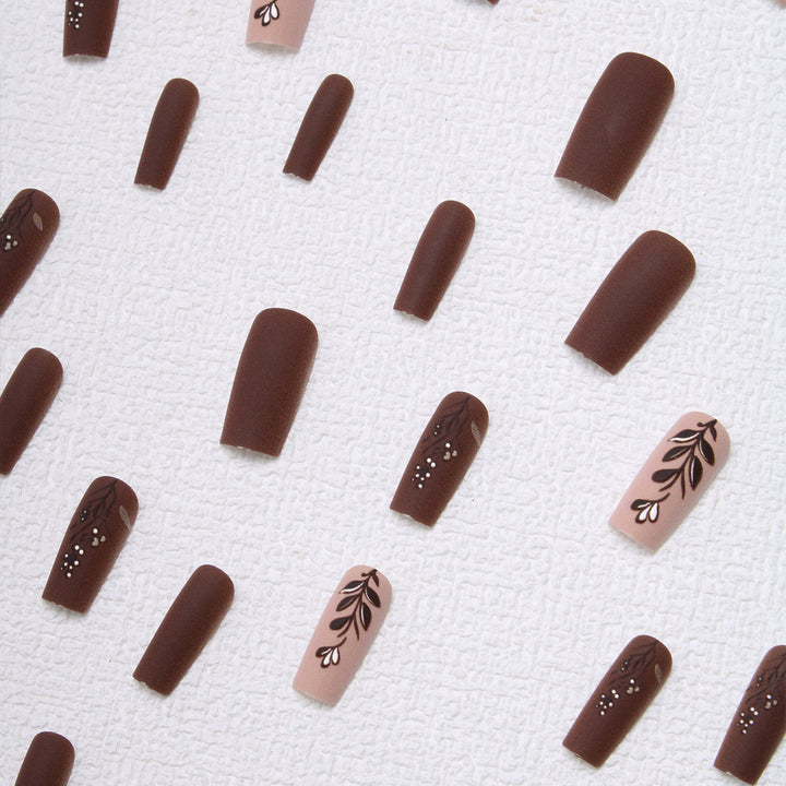 Elegante florale matte Press-On Nägel Karnz