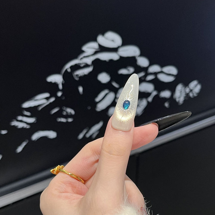 Extravagantes Press-On-Nagelkunst-Set mit kosmischem Thema Karnz