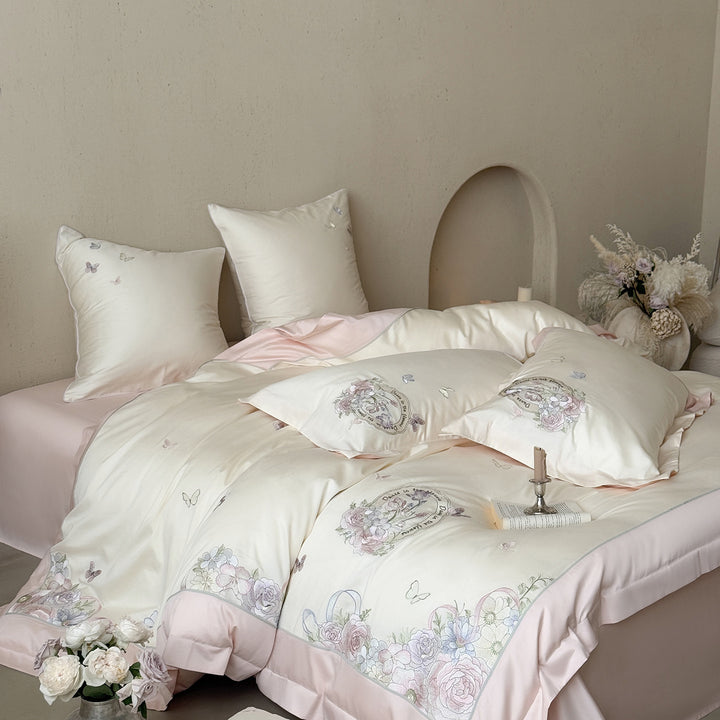 Luxuriöses Satin-Bettwäscheset mit floraler Stickerei