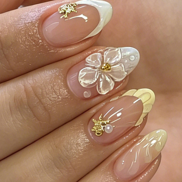 Künstlerische Blumen-Gel-Nagelerweiterungen Karnz