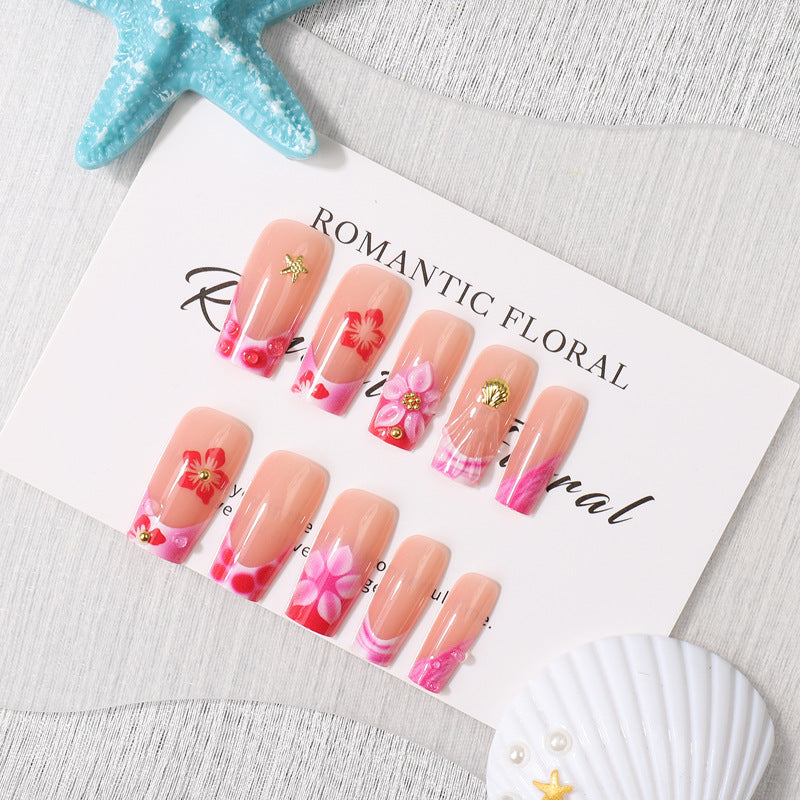Romantisches florales Press-On-Nageldesign Karnz