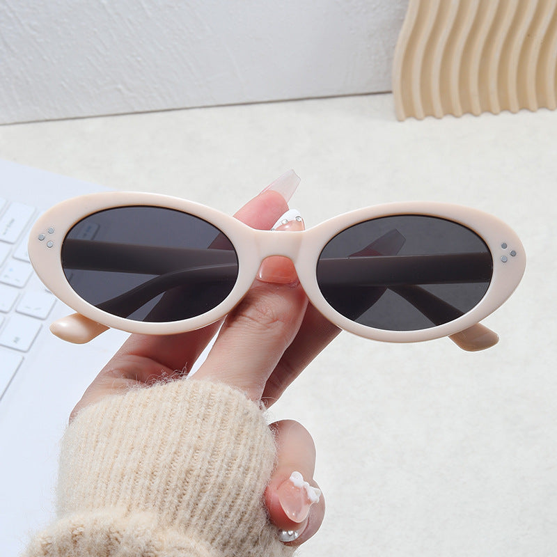 Damen modische Sonnenbrille im eleganten Ovaldesign Karnz