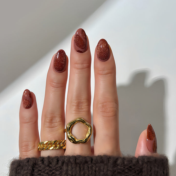Künstlerisches Stiletto Press-On Nagelset Karnz