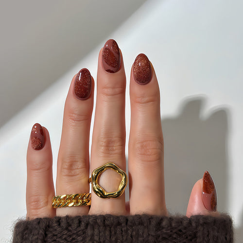 Künstlerisches Stiletto Press-On Nagelset Karnz