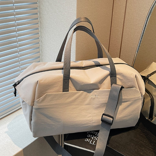 Isolierte Reisetasche