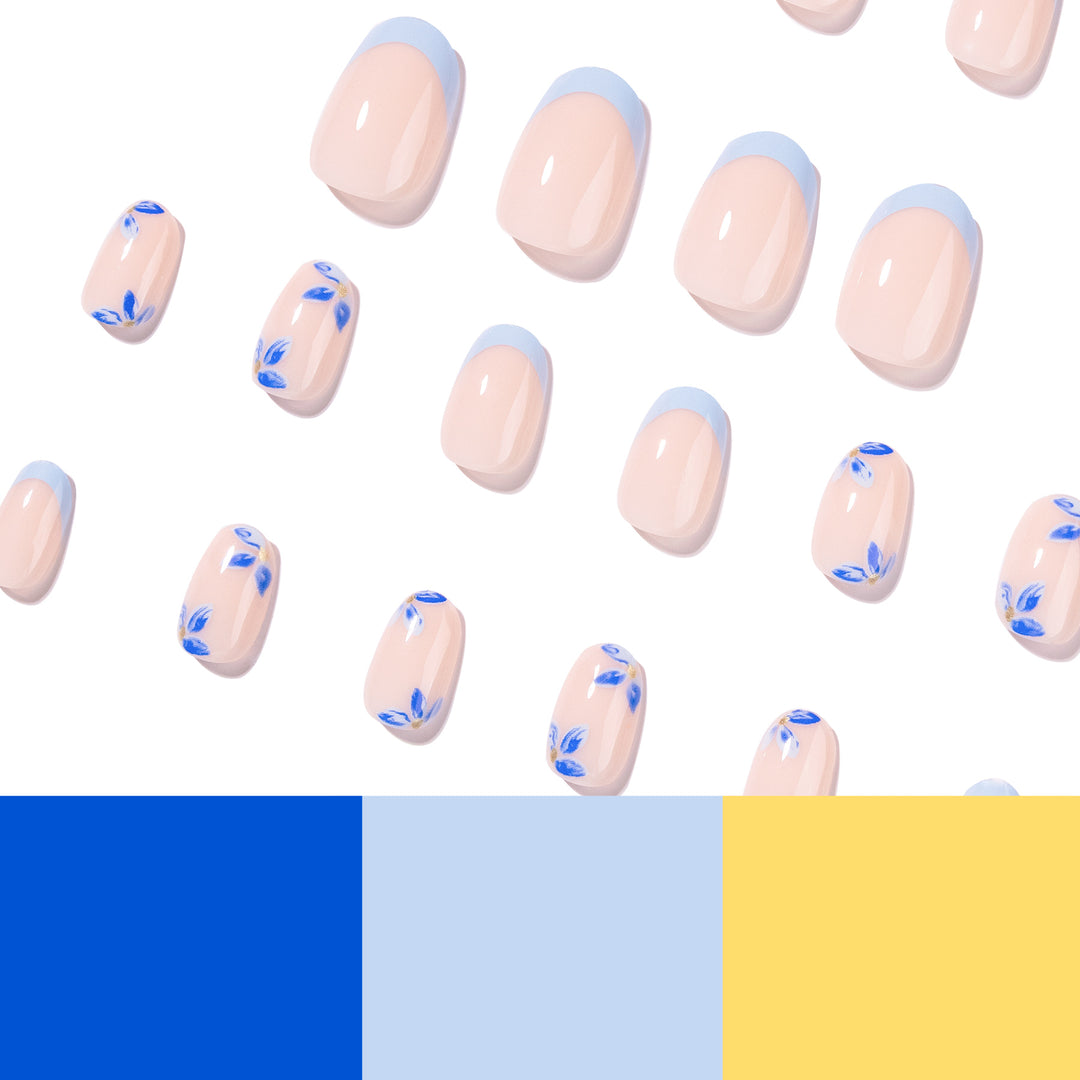 Kunstvolle Acryl-Nägel mit elegantem Blüten-Design Karnz