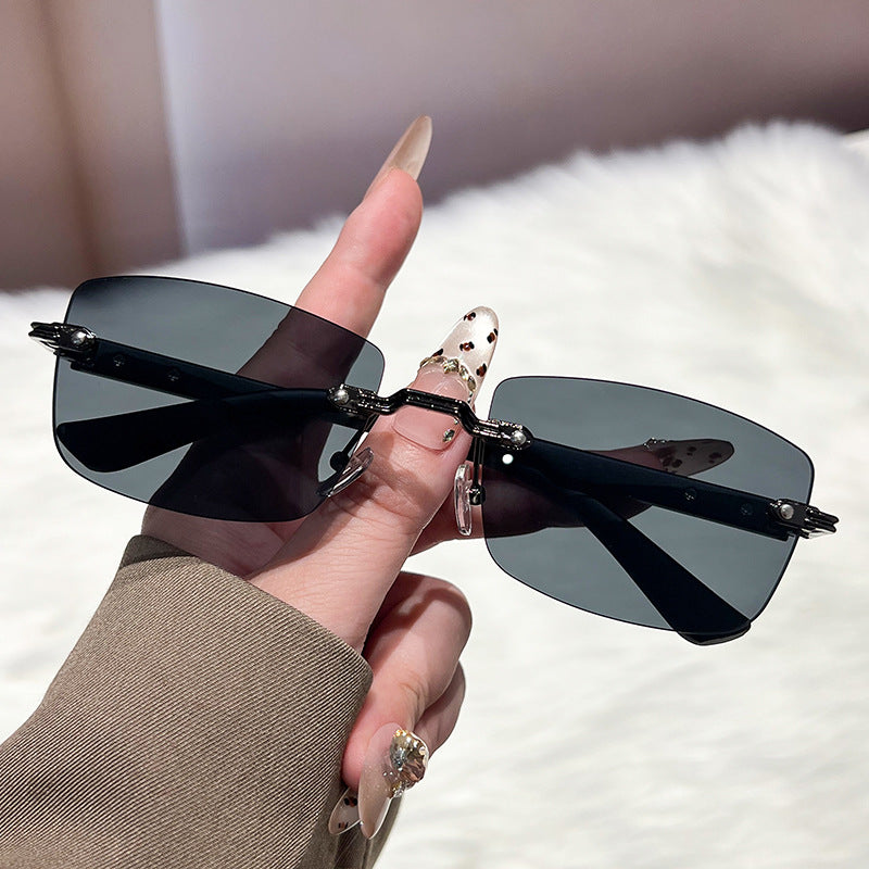 Damen extravagante modische Sonnenbrille mit innovativem Rahmen Karnz