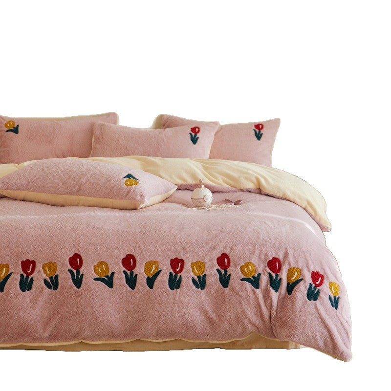 Kuschelige Wendebettwäsche aus Mikrofleece mit Tulpenstickerei
