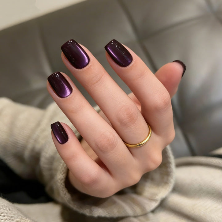Kunstnägel mit Elegantem Hochglanz-Finish und Besonderer Farbnuance Karnz