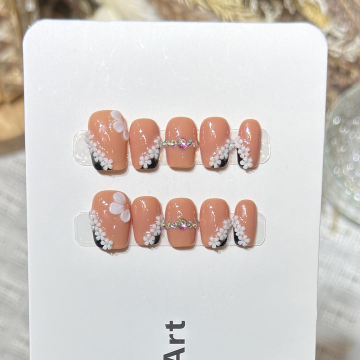 Wiederverwendbares Press-On Nagelset Karnz