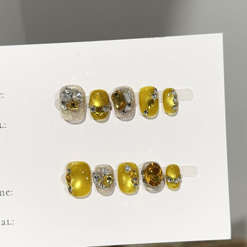 Glamouröse mit Strass verzierte Press-On Nägel