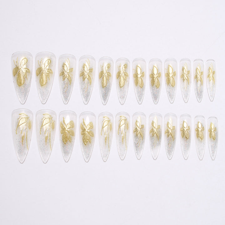 Blumeninspiriertes Press-On Nail Set Karnz