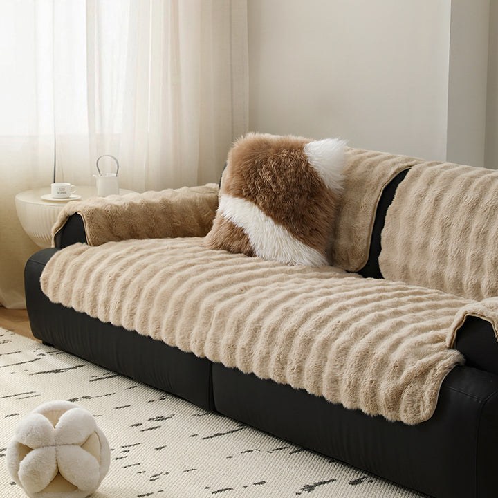 Luxuriöser Sofa-Überwurf aus Kunstfell mit gerippter Struktur