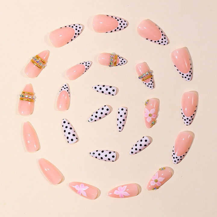 Dekorative 3D Blumen Nagelkunst Karnz