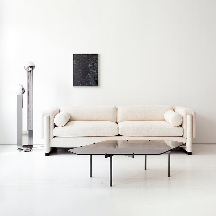 Moderner minimalistischer Stehlampe mit doppelten Globus