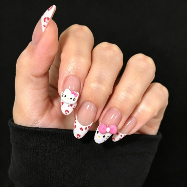 Charakter-verzierte Press-On Nagelset Karnz