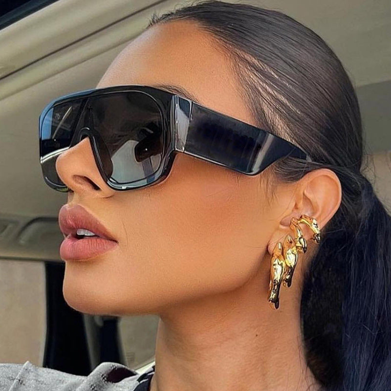 Damen Modische Oversized-Sonnenbrille mit einzigartigem Design Karnz