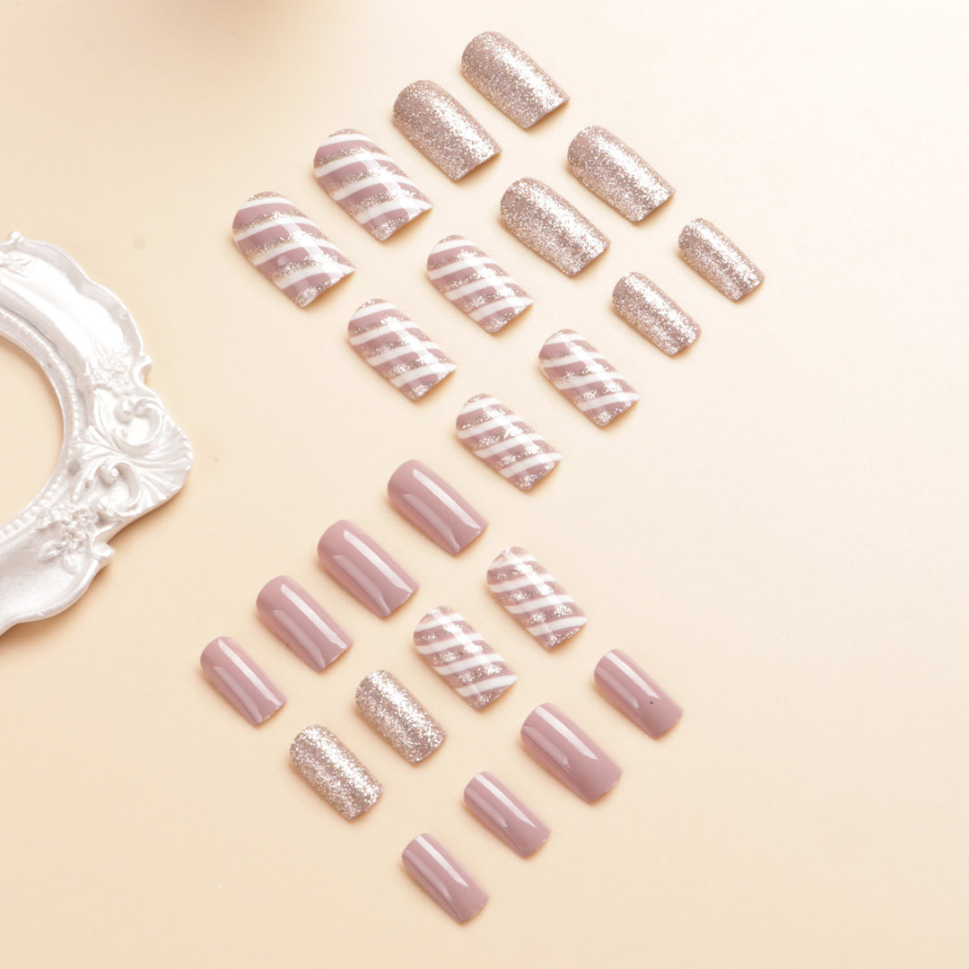 Glitzernde Press-On-Nageltips Set Karnz