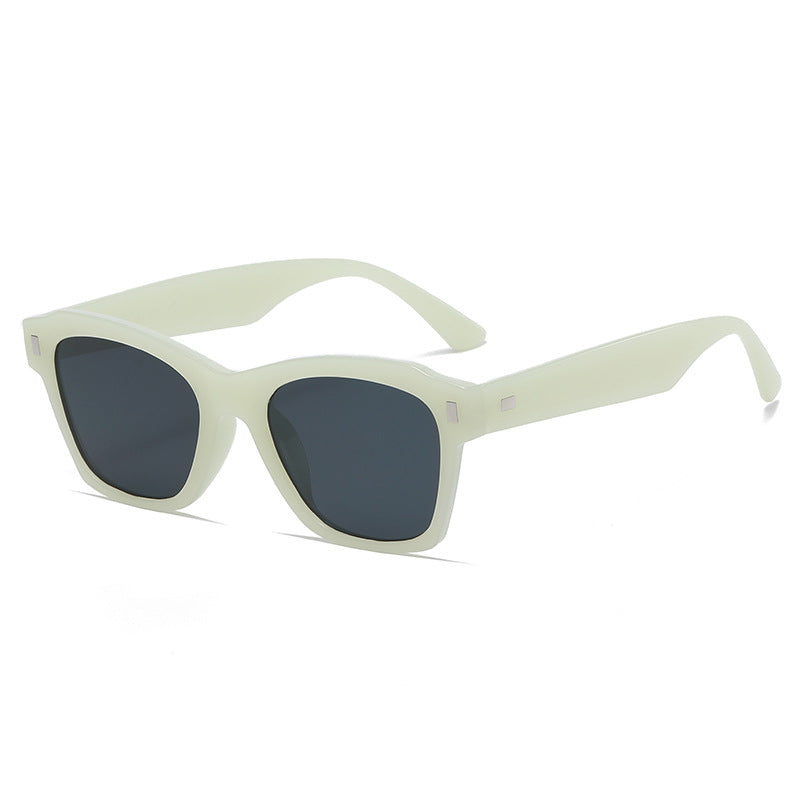 Damen modische Sonnenbrille mit transparentem Rahmen und hochwertigem UV-Schutz Karnz