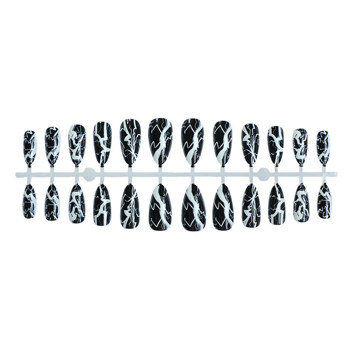 Stylisches Künstlerisches Press-On Nagelkunst Set mit Blitzdesign