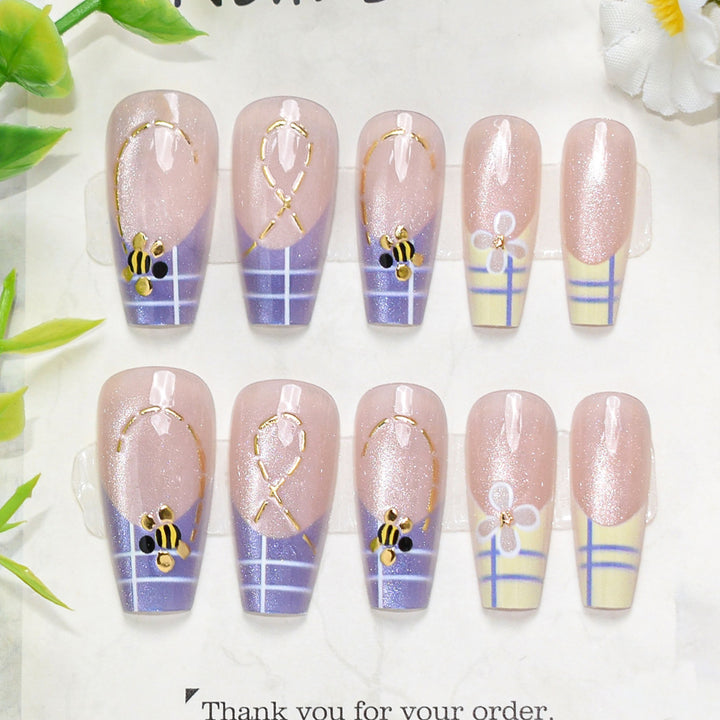 Künstlerisches Press-On-Nagelset mit Kirschblütenmuster Karnz