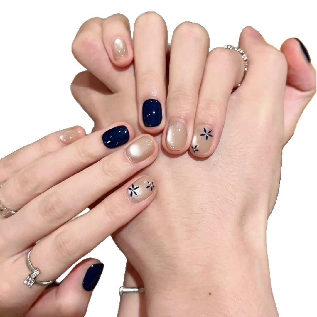 Künstlerisches Nagelkunstset