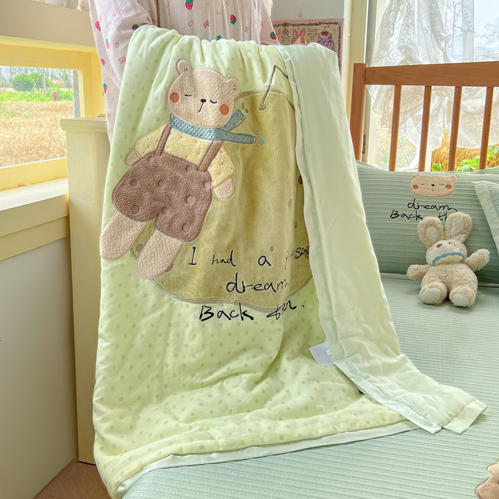 Wendbare Kinder-Steppdecke mit bestickten Kükenmotiven