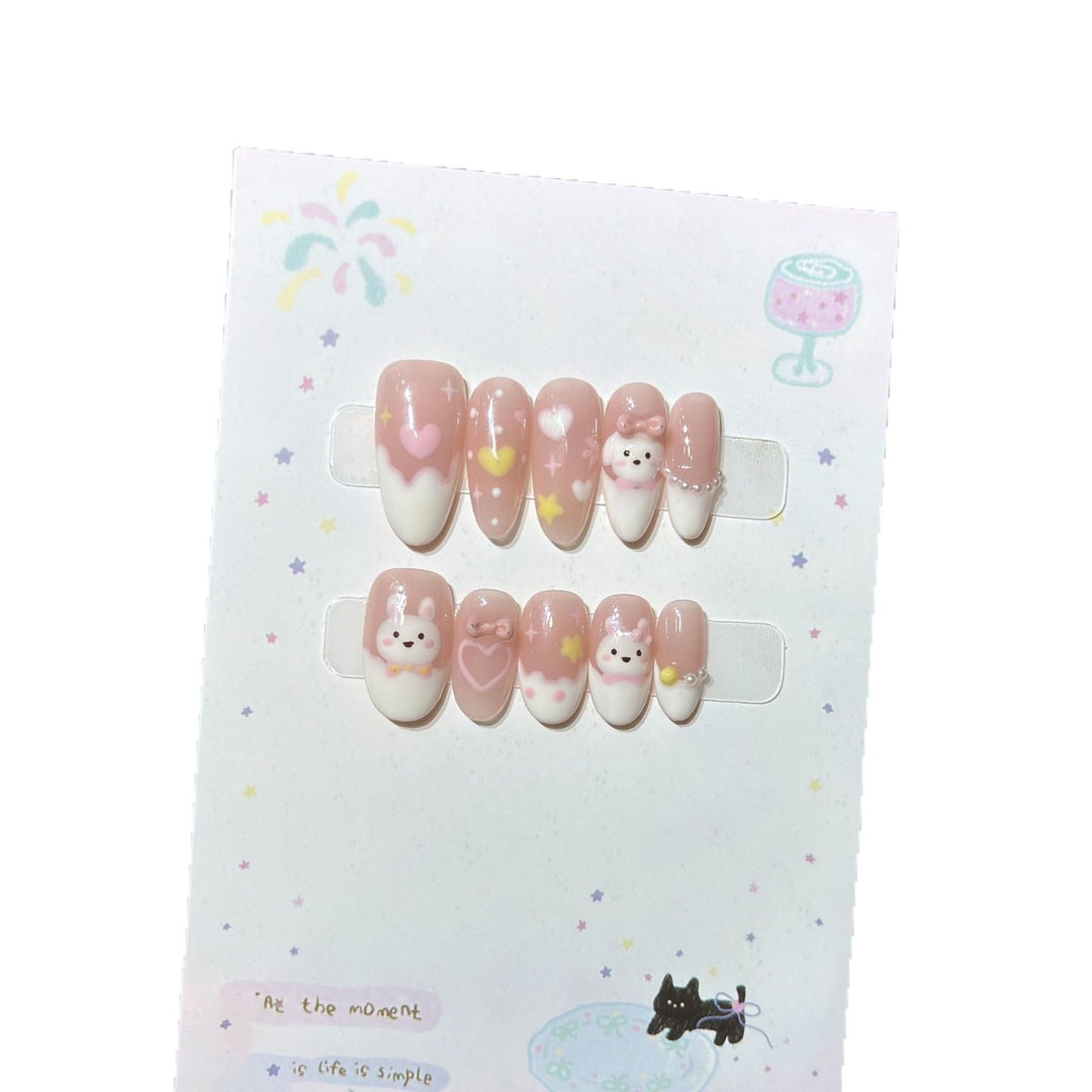 Verspieltes Cartoon-Charakter-Nagelkunst-Set Karnz