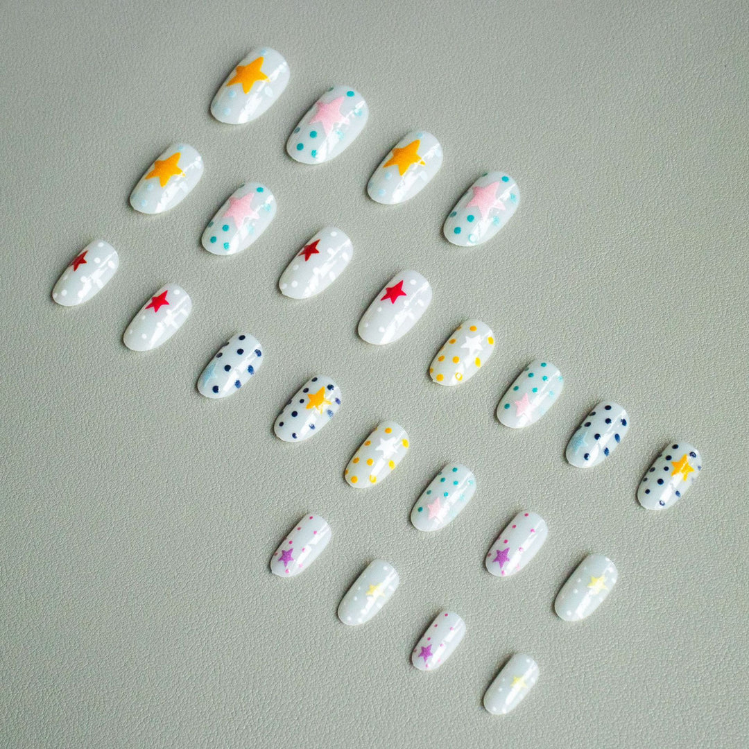 Künstlerisches Stern- und Punkt-Nagelkunst-Set