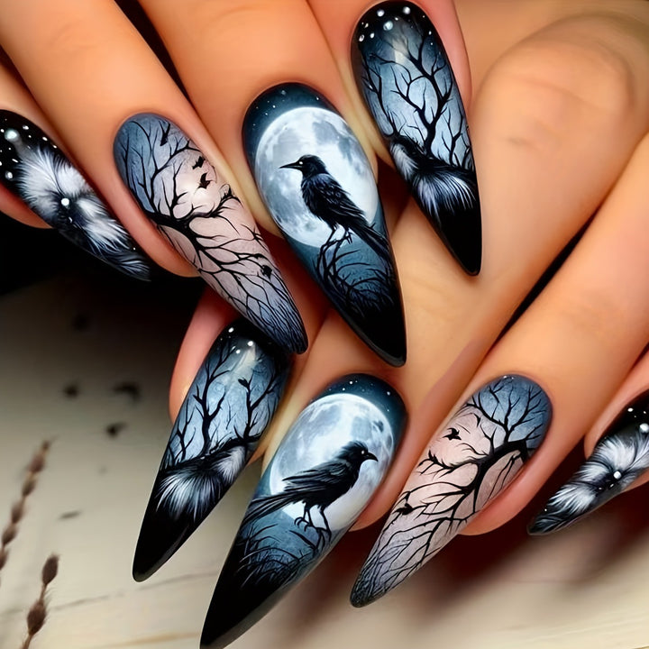 Kreative Kunstnägel mit Mystischem Mond- und Krähenmotiv Karnz