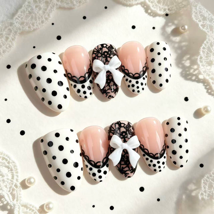 Dekorativer Press-On Nagelset 1790745392