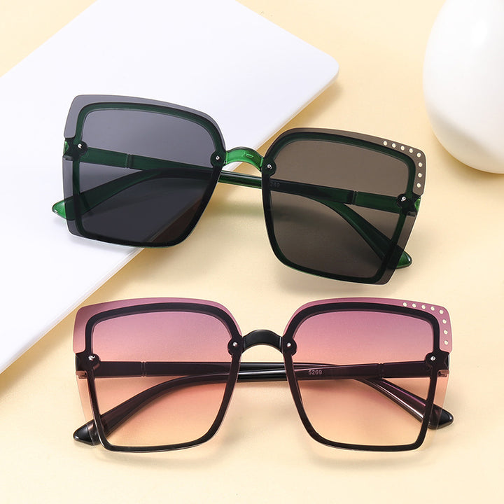 Damen Quadratische Sonnenbrille mit funkelnden Rahmenakzenten Karnz