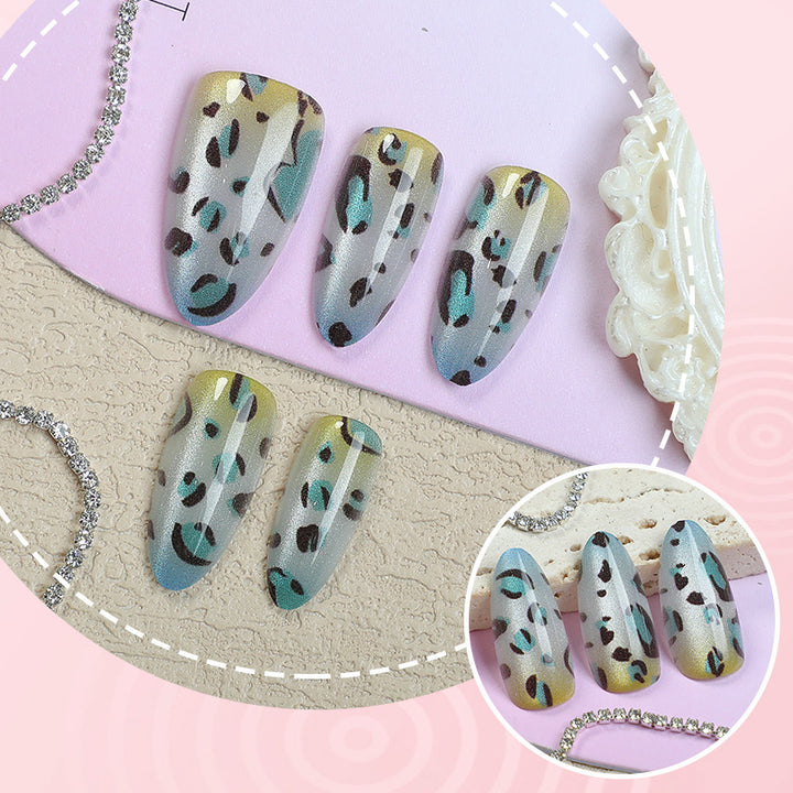 Elegante Künstlerische Press-On Nagelset