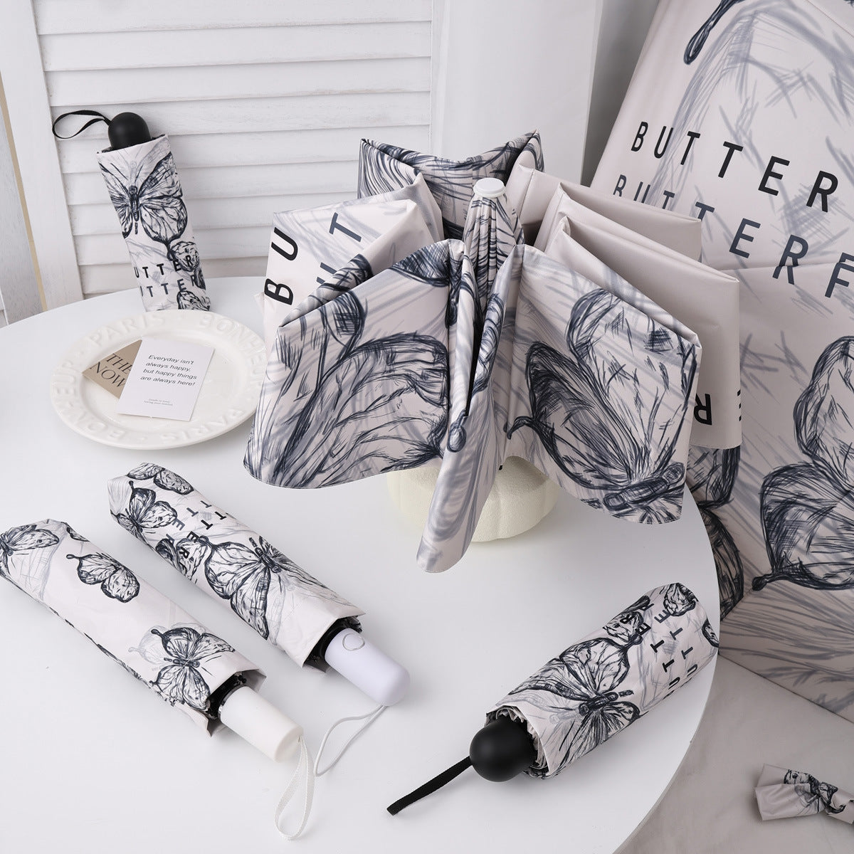 Damen modischer Faltregenschirm mit verspieltem Design Karnz
