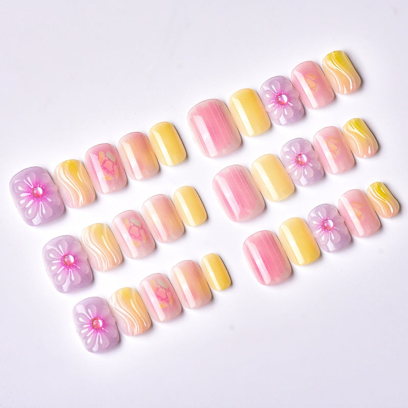 Künstlerisches Floral Press-On Nails Set Karnz