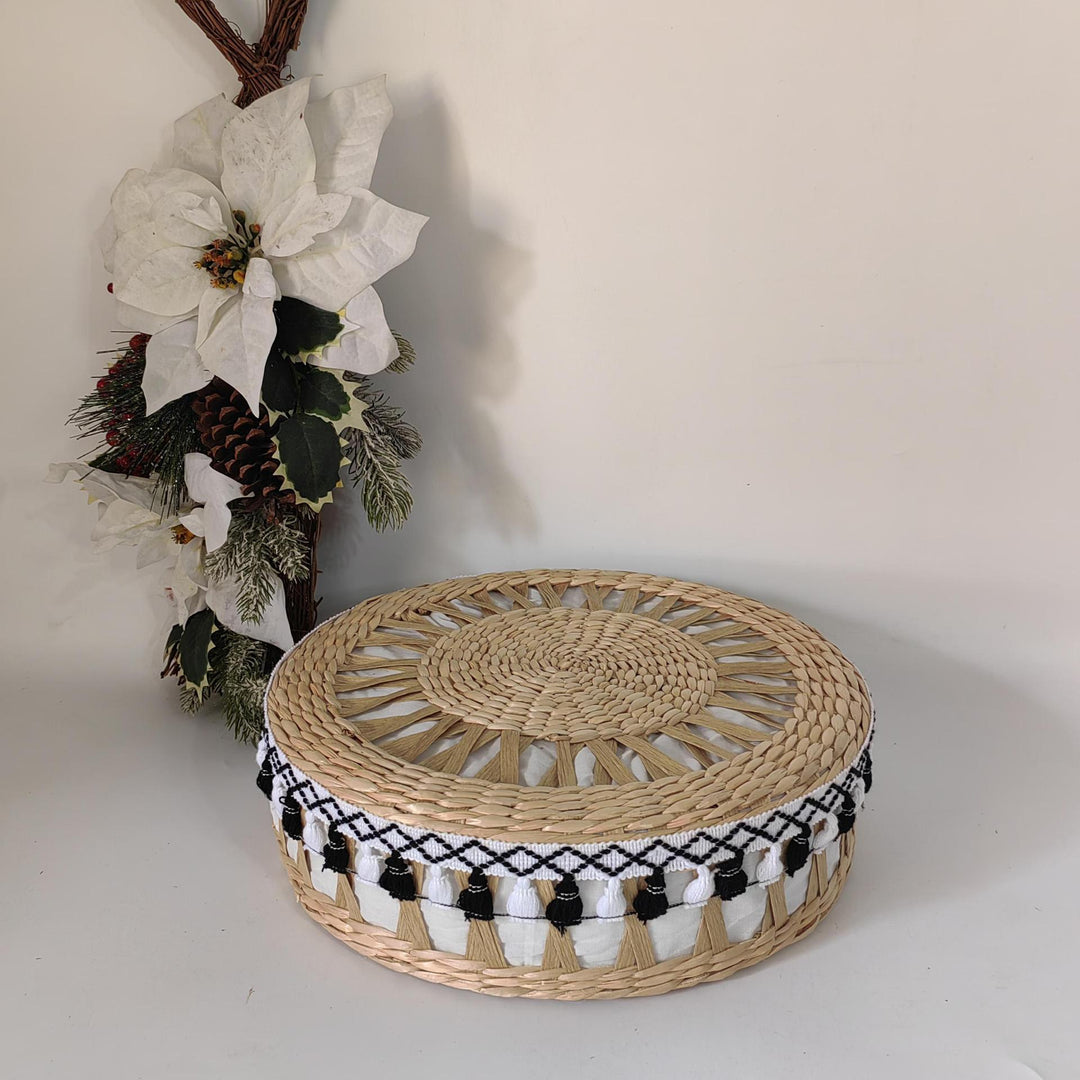 Handgefertigter Pouf Im Boho-Stil Karnz