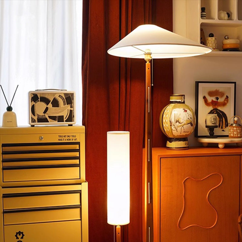 Moderne Stehlampe