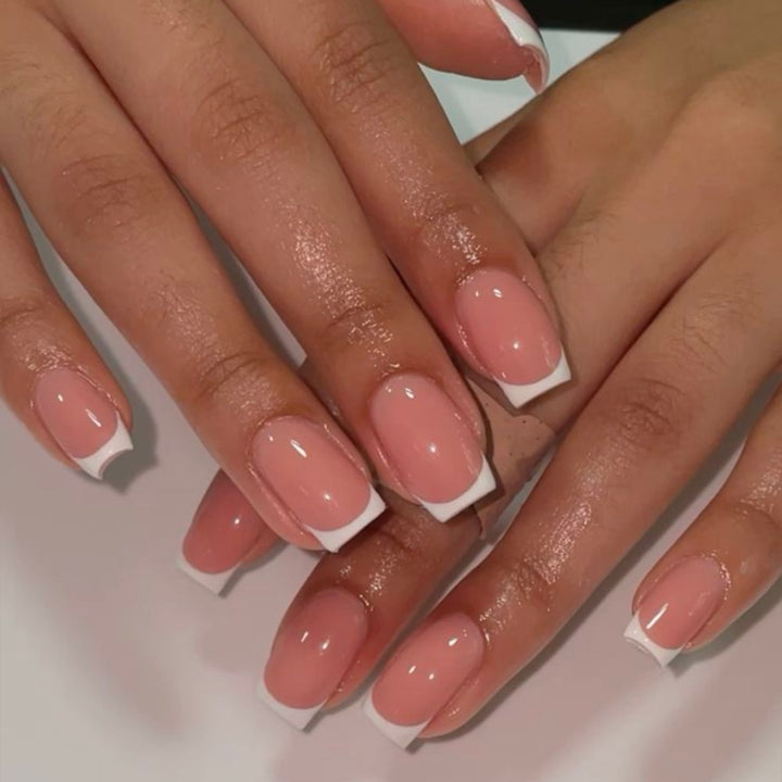 Französische Tipp-Gel-Nagelverstärkungen