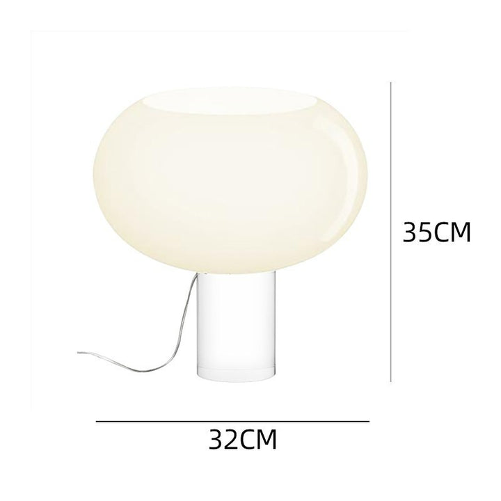 Moderne Tischlampe mit elegantem Globusschirm