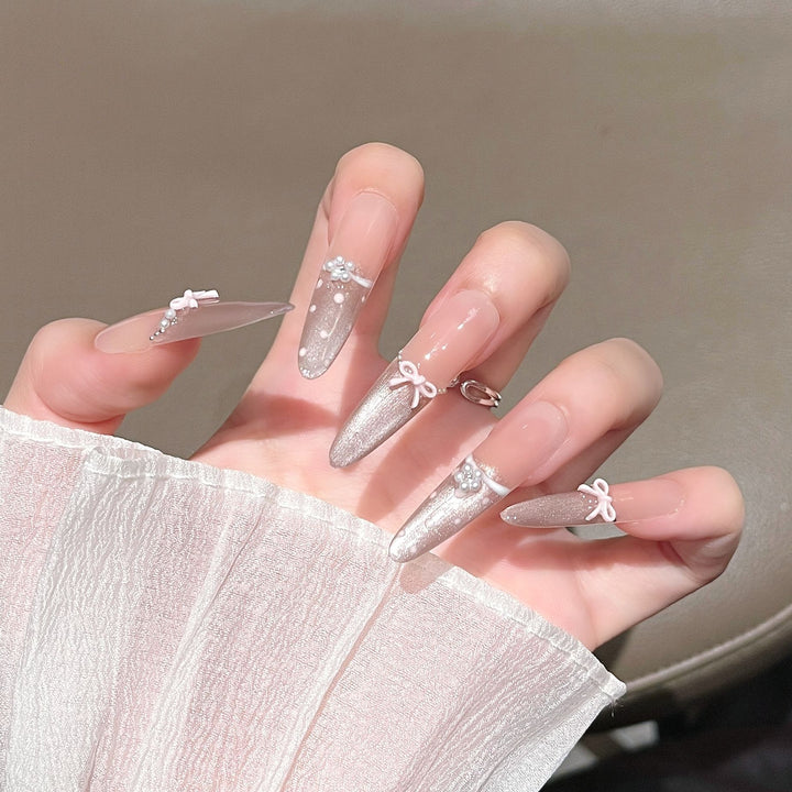 Eleganter verlängerter Stiletto Press-On-Nagel-Set Karnz