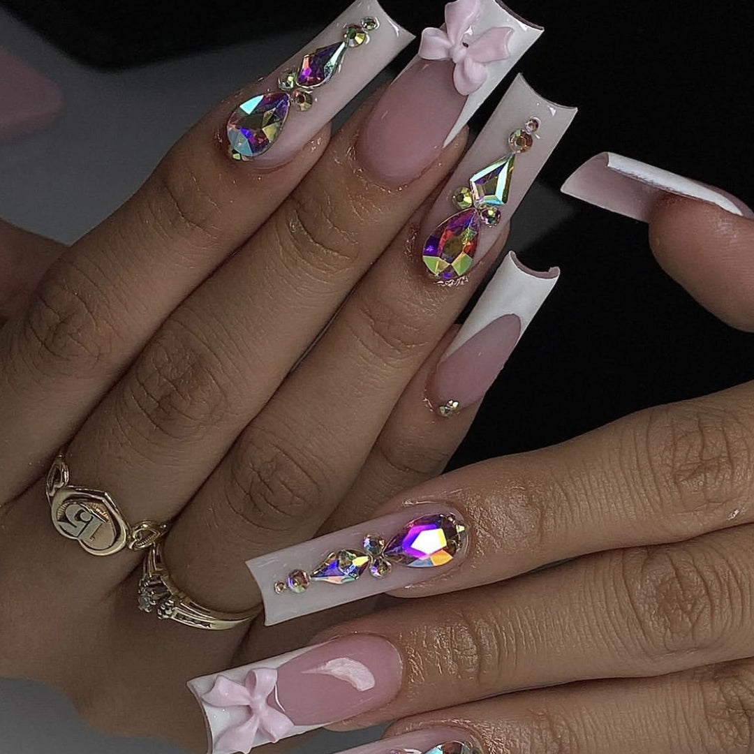 Elegante 3D Edelstein- und Blumen-Acrylic-Nagelkunstverlängerungen Karnz