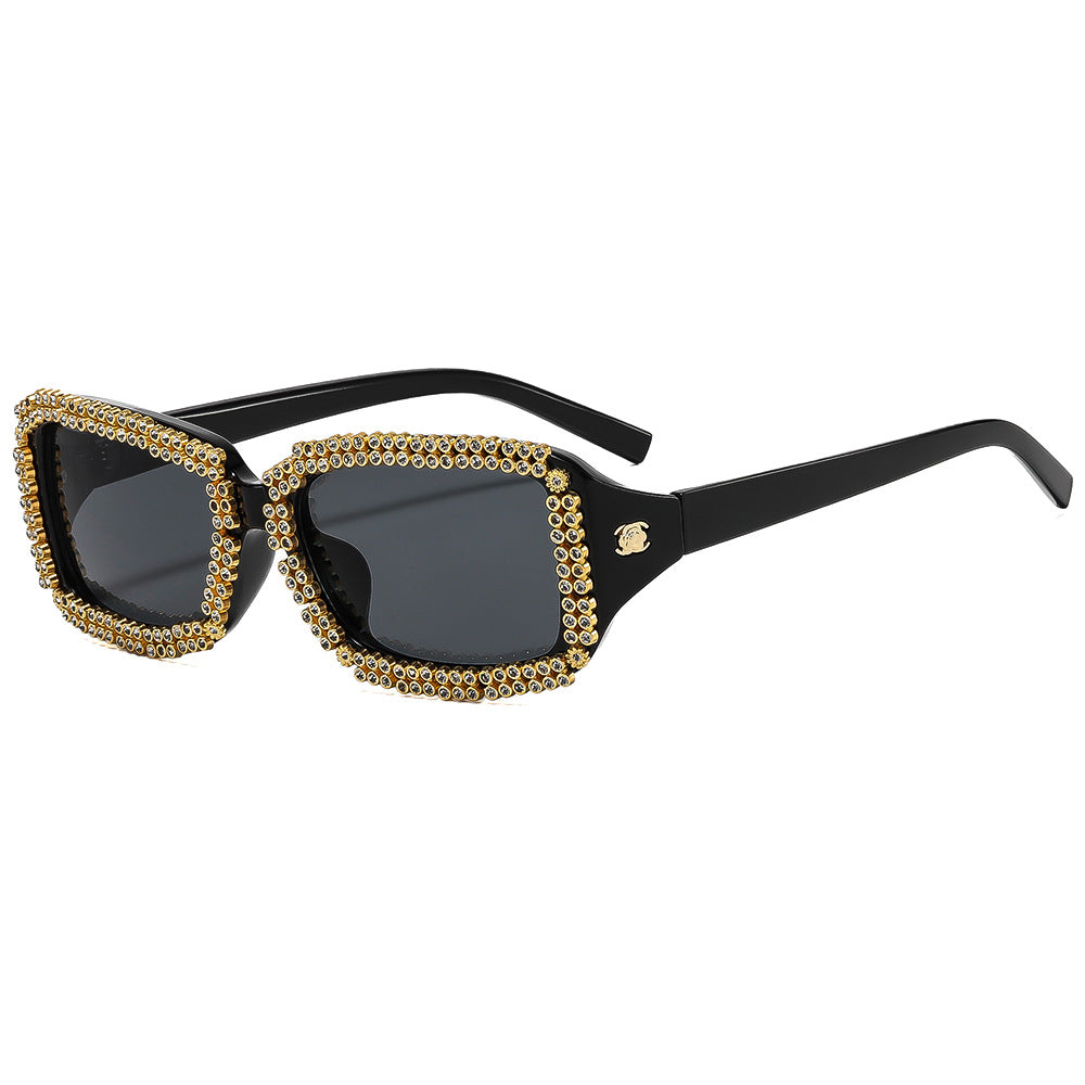 Damen Sonnenbrille mit glamourösem Strassrahmen Karnz