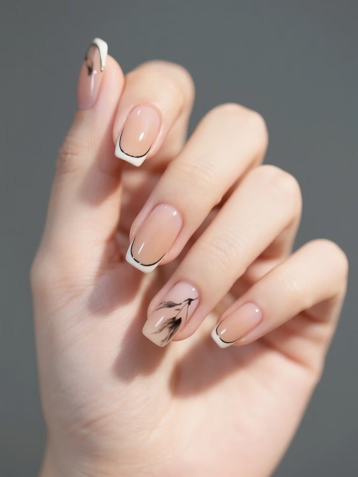 Elegantes Press-On-Nail-Art-Set mit floralem Design