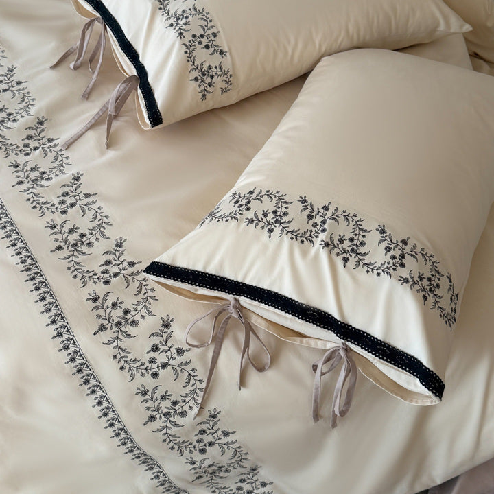 Bestickte Baumwollsatin Bettbezug Set mit Schlaufen-Kissenbezug und dekorativem Bolster