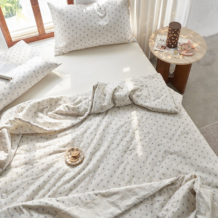 Bettwäsche-Set aus Baumwollsatin mit floralem Vintage-Muster
