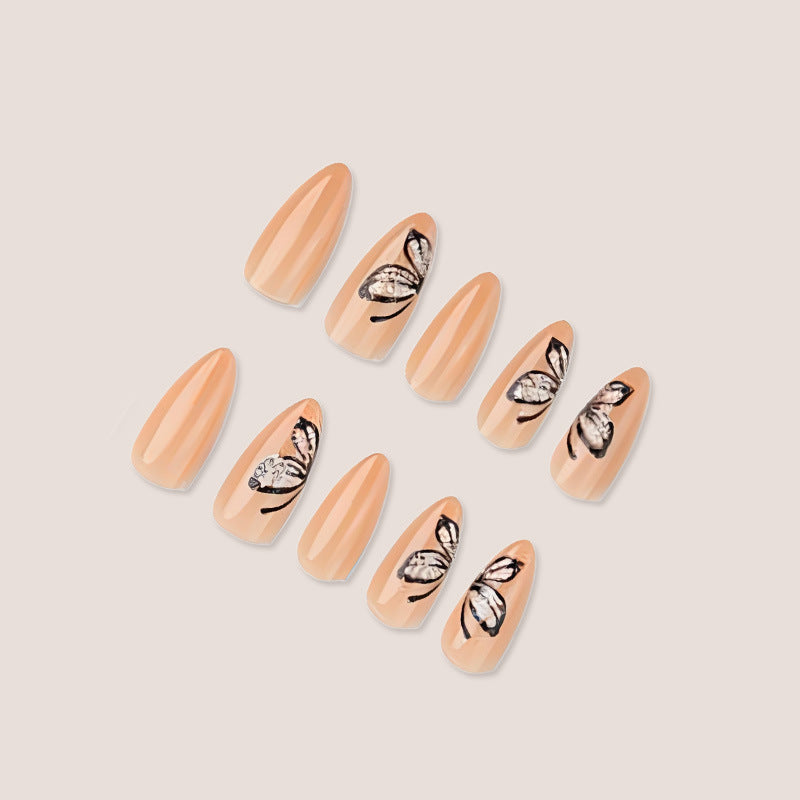 Kunstnagelset mit filigranen Schmetterlingsmotiven und elegantem Finish Karnz